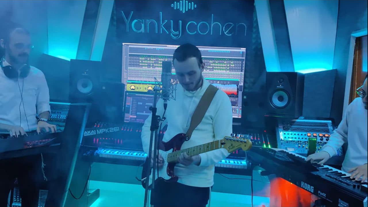 Yanky Cohen - Nostalgic Medley