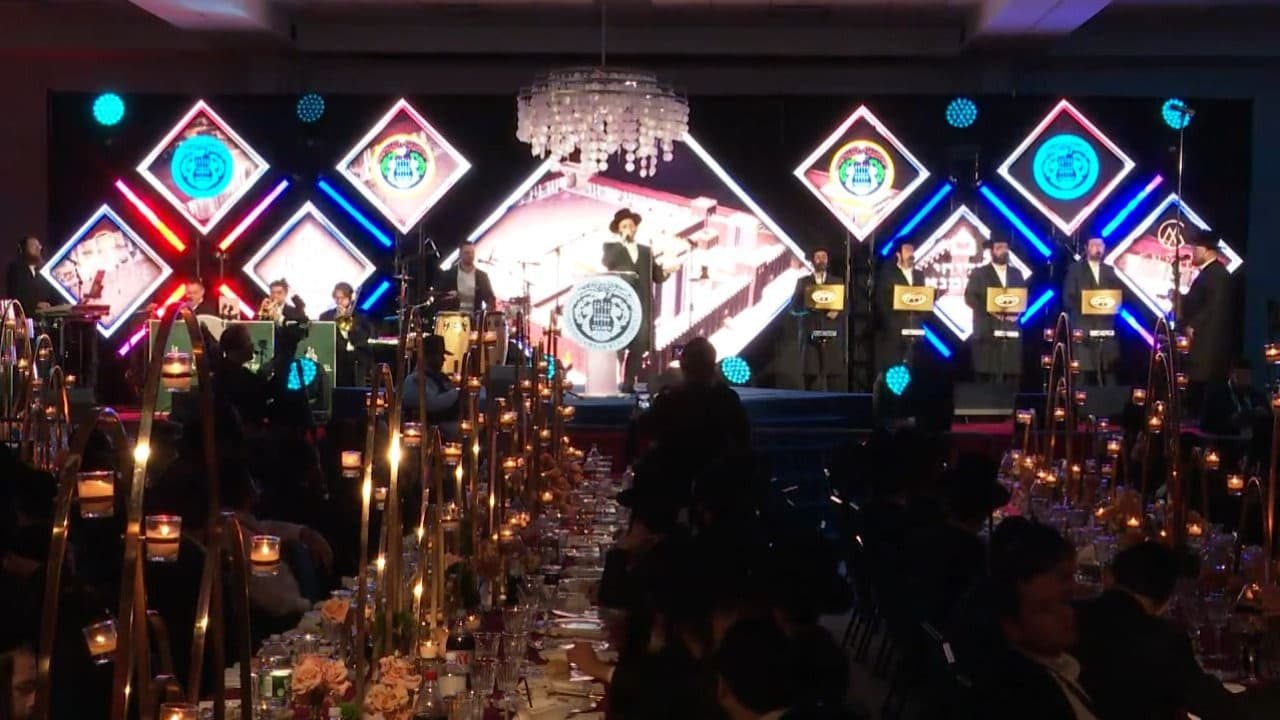 Zanvil Weinberger & Yedidim Choir - Tzedek Event (Live Replay)