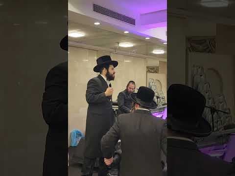 שרוליק ברזל 🎤 שלוימי גוטליב 🎹 בלטי 🎷🎶💓💓💓