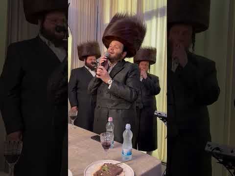 "ביצוע יפהפה" זאנוויל ויינברגר 🎤 מקהלת מלכות 🎤 יוסי אייזן 🎹🎶💖💖💖